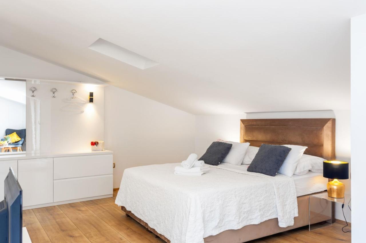 Apartments Ante 2 Хвар Екстериор снимка