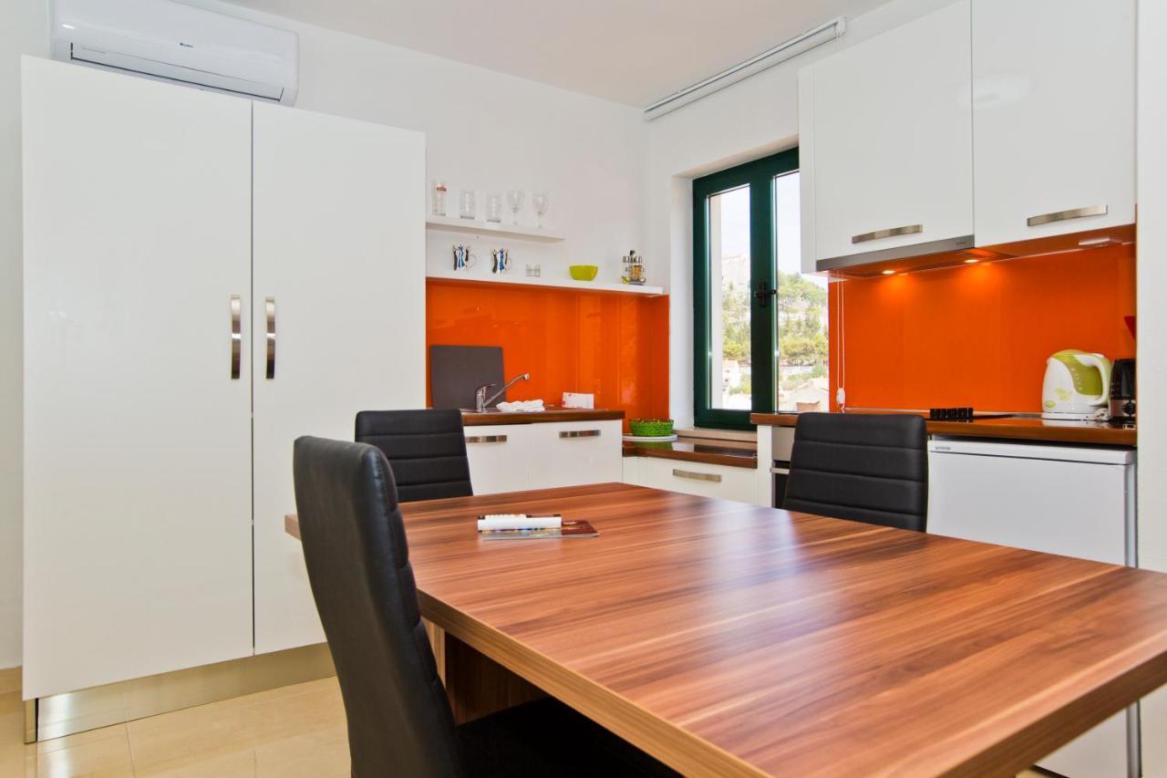 Apartments Ante 2 Хвар Екстериор снимка