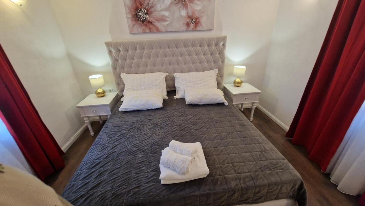 Apartments Ante 2 Хвар Екстериор снимка