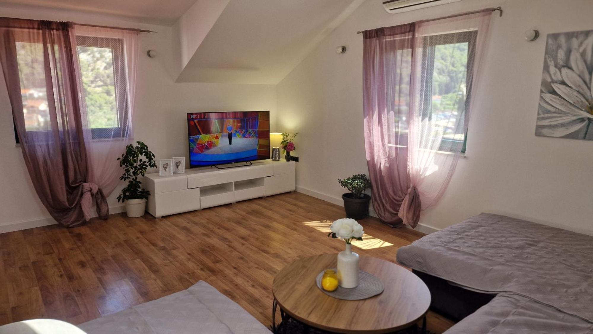 Apartments Ante 2 Хвар Екстериор снимка